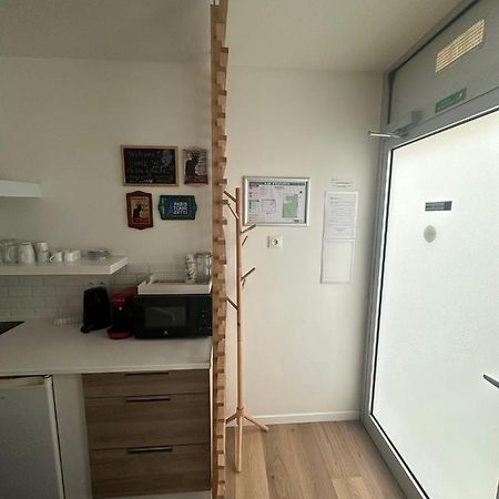 Modern And Warm Fully Renovated Split Level Apart Steps Away From The Grands Boulevard Appartement Parijs Buitenkant foto