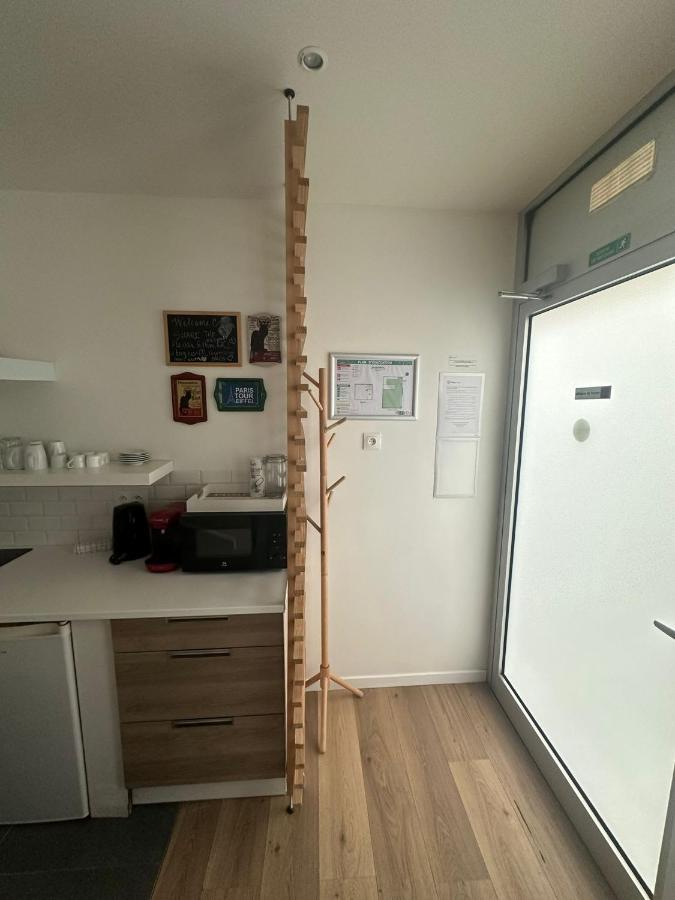 Modern And Warm Fully Renovated Split Level Apart Steps Away From The Grands Boulevard Appartement Parijs Buitenkant foto